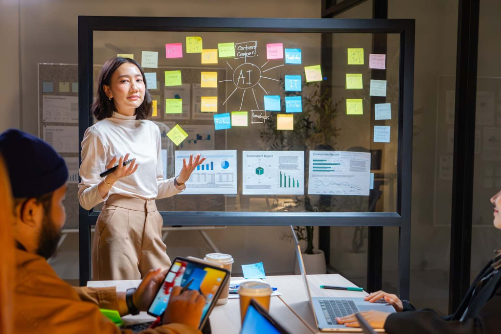 Professionals discuss the strategic applications of AI in content creation and marketing during a collaborative session